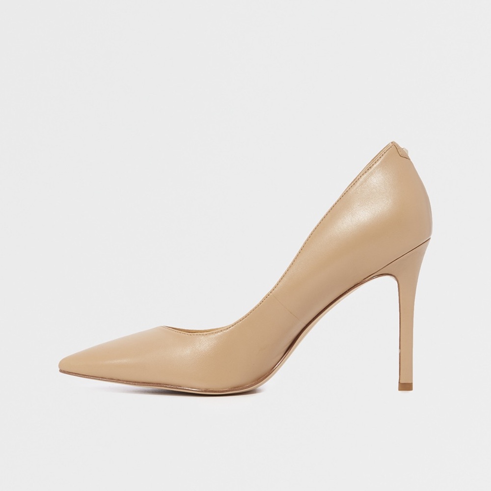 Sam Edelman Hazel Pumps in Soft Beige